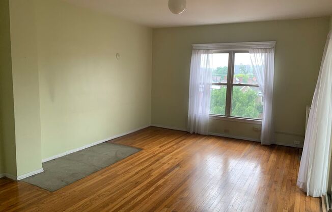 1 bed, 1 bath, $1,495, Unit 5806 Howe - 7F