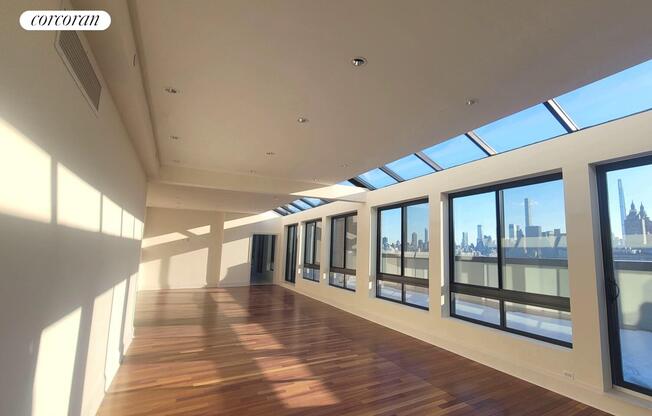 6 beds, 4.5 baths, 6,000 sqft, $55,000, Unit PHA