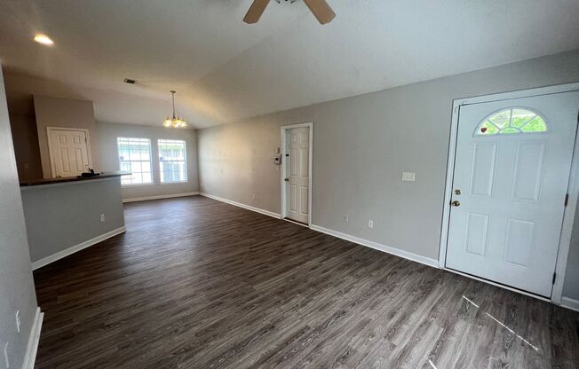 Newly Renovated 3 bedroom 2 bath home!!