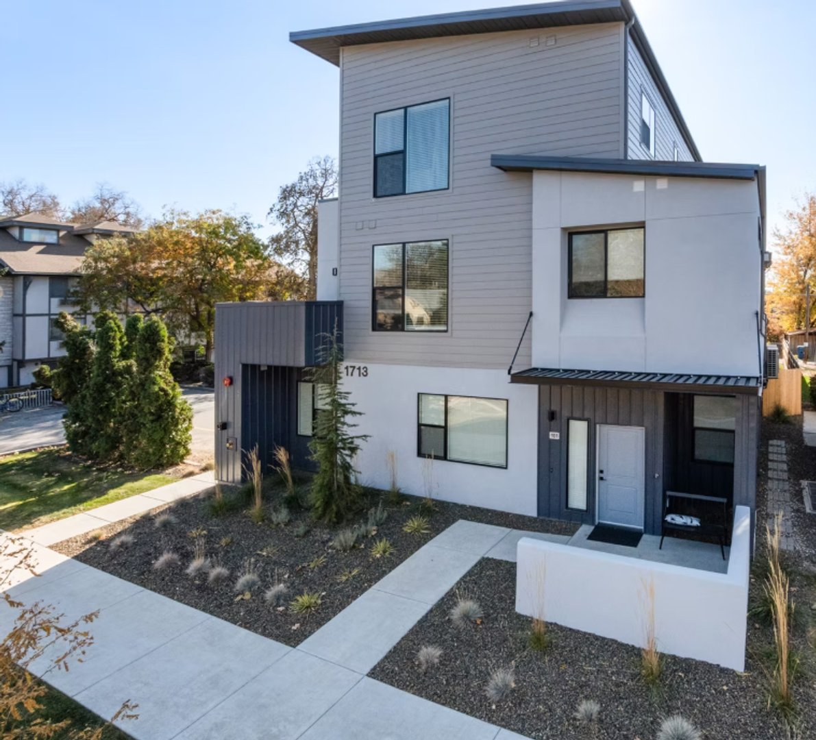 615 - Jefferson Street Condos