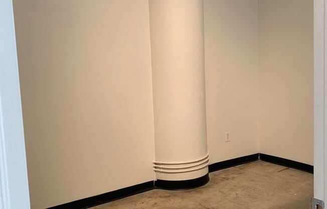 1 bed, 1 bath, 924 sqft, $3,095, Unit 1014-210