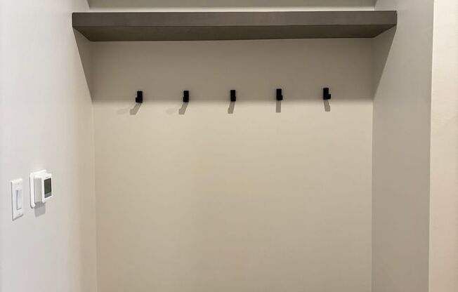 Studio, 1 bath, 392 sqft, $1,225, Unit 506