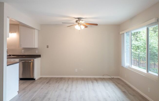 2 beds, 1 bath, $2,725, Unit #11