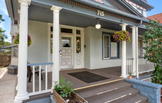 715 N Nevada