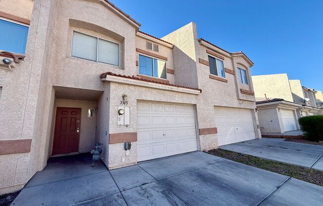 $500 OFF 1ST MONTHS RENT Updated 3-Bedroom Townhome in Gated Community with Pool Access