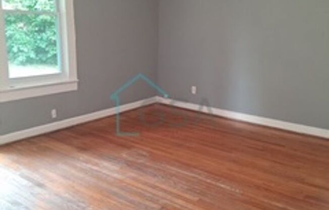 2 beds, 1 bath, 878 sqft, $900, Unit 138 Mason Street-B