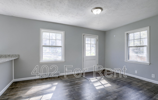 3906 N 54 ST