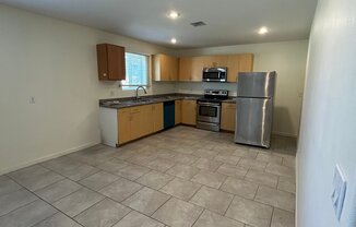 2828 E CHIPMAN RD