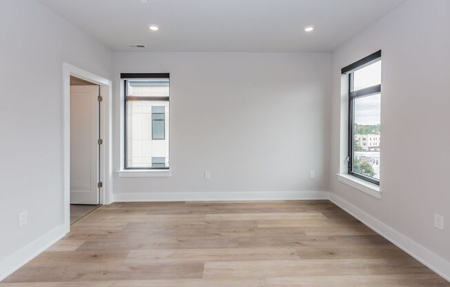 2 beds, 2 baths, 897 sqft, $3,983, Unit Apt # 410