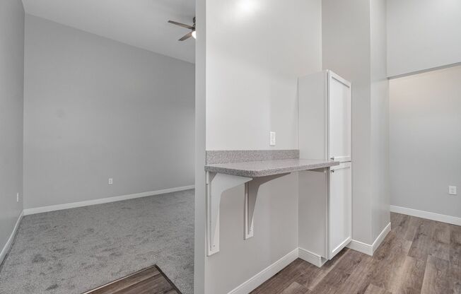 Studio, 1 bath, $1,350, Unit Apt 402