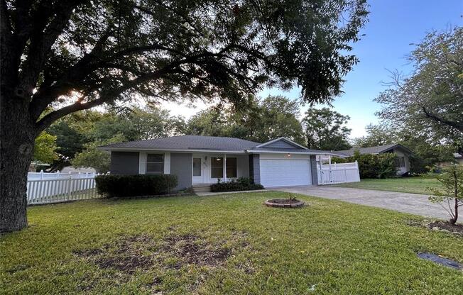 611 MISTY GLN DR