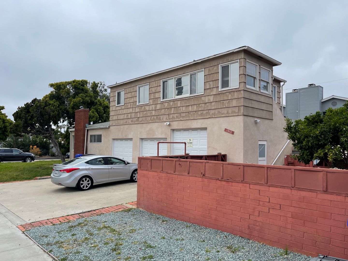 Pacific Beach / Large 1-Bedroom! Private Patio, Hardwood Floors, Parking & Pet Friendly!