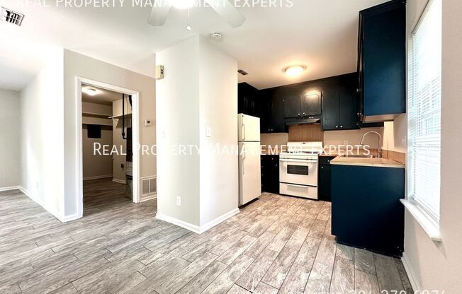 6850 DELTA LK DR
