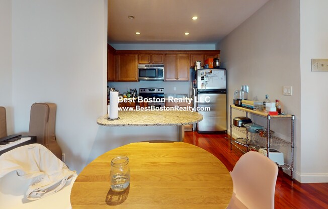 50 Craigie St Apt 13