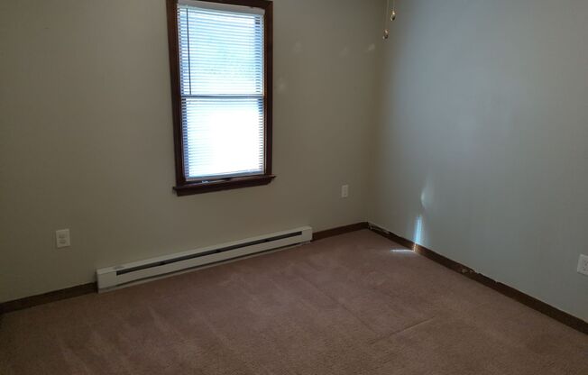 3 beds, 1 bath, $1,670