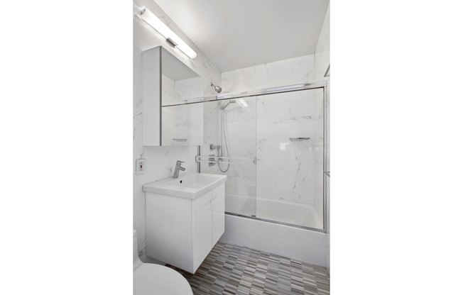 2 beds, 2 baths, 1,100 sqft, $8,500, Unit 22B