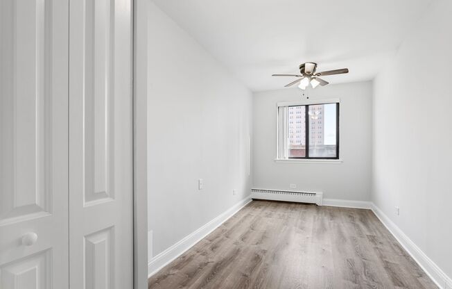 2 beds, 1 bath, 690 sqft, $2,250, Unit 502