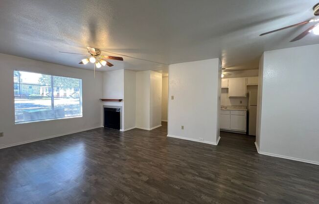 2 beds, 2 baths, 1,000 sqft, $1,315, Unit 411