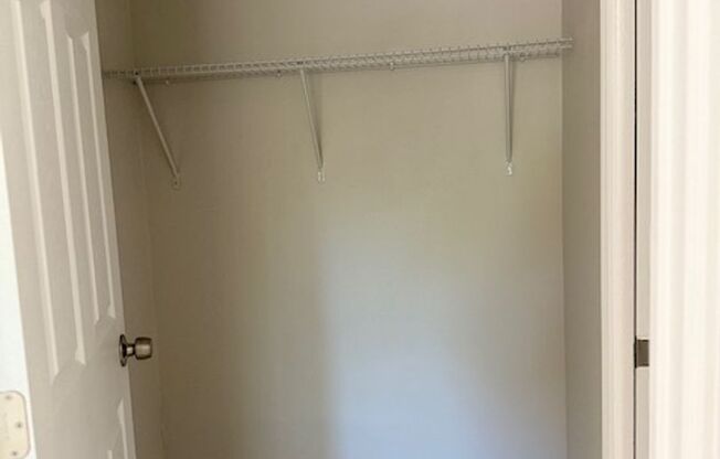 2 beds, 1.5 baths, 900 sqft, $1,425, Unit 211