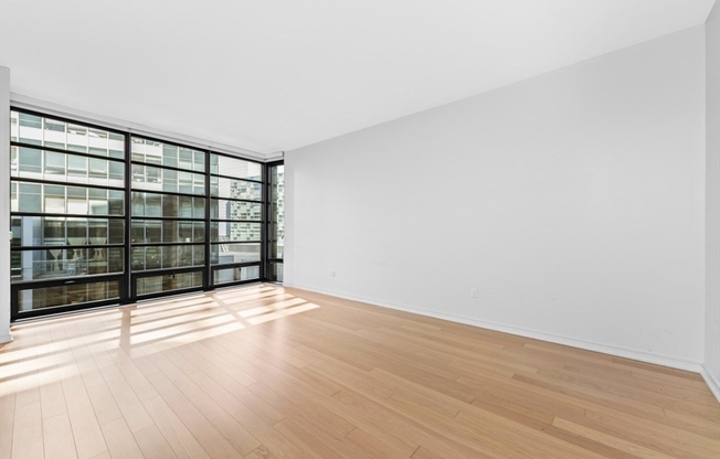 1 bed, 1.5 baths, 875 sqft, $4,800, Unit 811