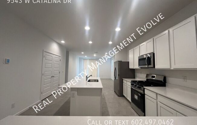 9543 W CATALINA DR