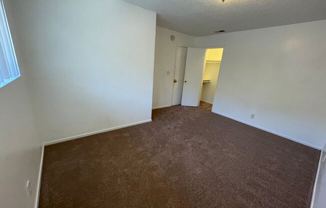 2 beds, 2 baths, $4,000, Unit 3