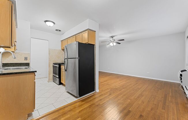 1 bed, 1 bath, 600 sqft, $1,800, Unit 306