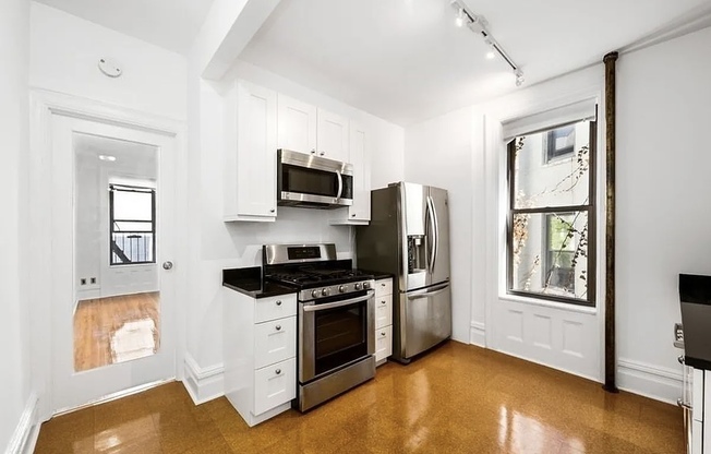 208 PROSPECT PARK W