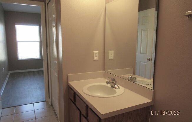 2 beds, 2 baths, $1,425, Unit Unit 2-11