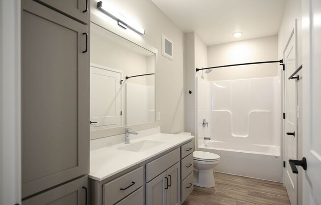 2 beds, 2 baths, 1,186 sqft, $2,700, Unit 508