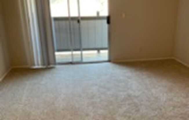 2 beds, 2 baths, 925 sqft, $1,595, Unit 7475 Stockton Blvd #59