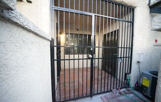 1 bed, 1 bath, $1,095