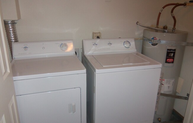 1 bed, 1 bath, 566 sqft, $1,277, Unit 137-213