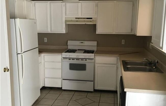 Great 3-Bedroom Home in Meadows at Chandler Creek in Round Rock