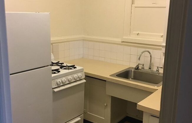 1 bed, 1 bath, 600 sqft, $1,245, Unit 103