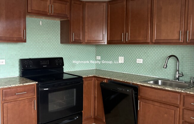 7630 N Milwaukee Ave