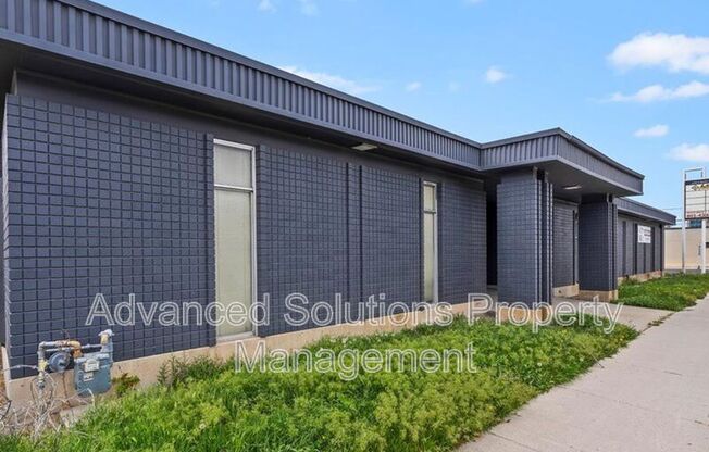 2330 2340 S MAIN ST