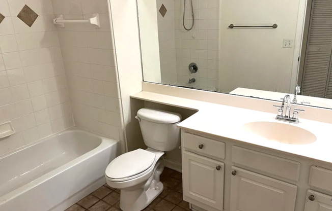 2 beds, 2 baths, $2,050, Unit Unit 5103