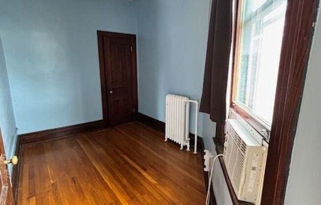 Historic building on West 7th and Grand in St. Paul