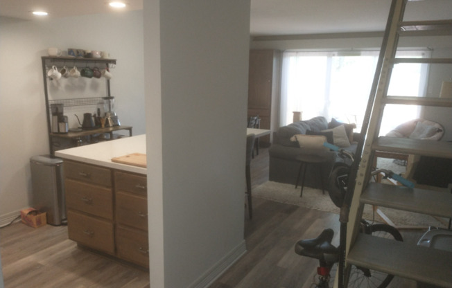 8802 Ilona Ln 8