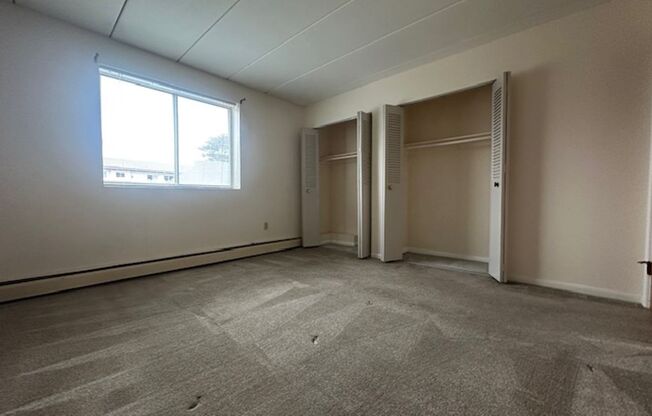 225 Independence Ave
