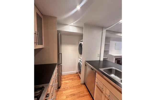 2 beds, 2 baths, $5,250, Unit 1