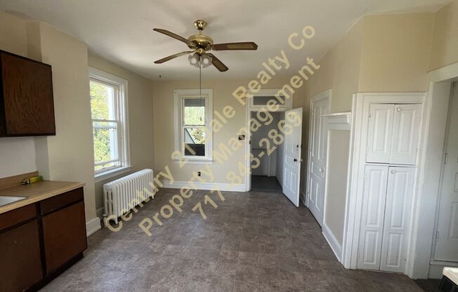 1 bed, 1 bath, $895