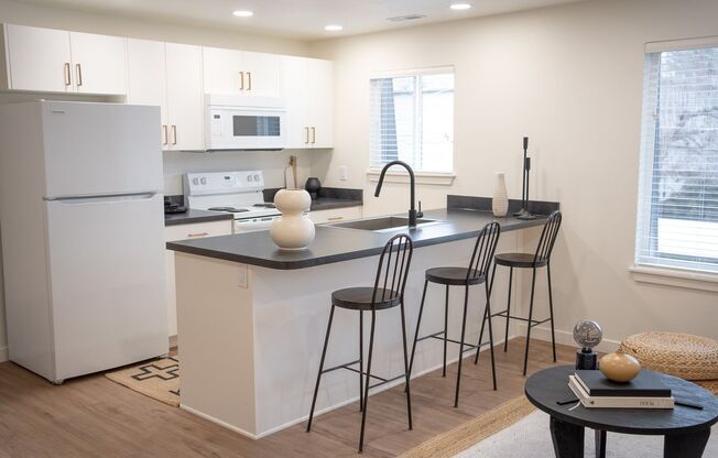 1 bed, 1 bath, 600 sqft, $1,445