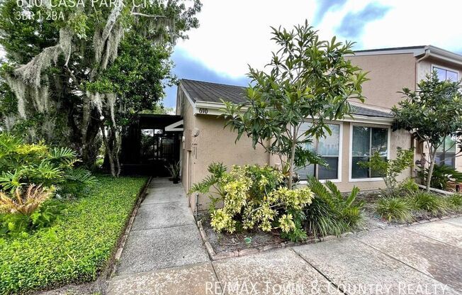 610 CASA PARK CT E