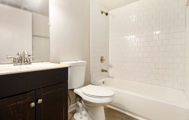 3 Bedroom, 2 Bath Duplex near the Beltline
