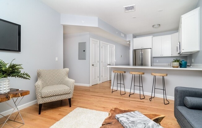 172 KIMBALL AVE