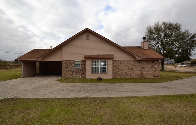 Newly updated 4 bedroom, 2 bath home in Meadows of Chaleur