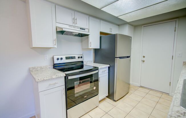 3 beds, 2 baths, $1,800, Unit Nashville3208