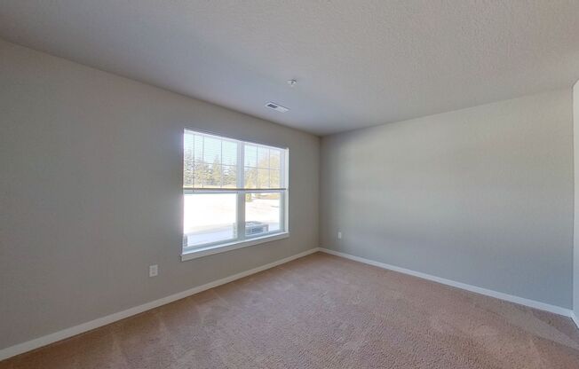 1 bed, 1 bath, 1,021 sqft, $1,465, Unit 77